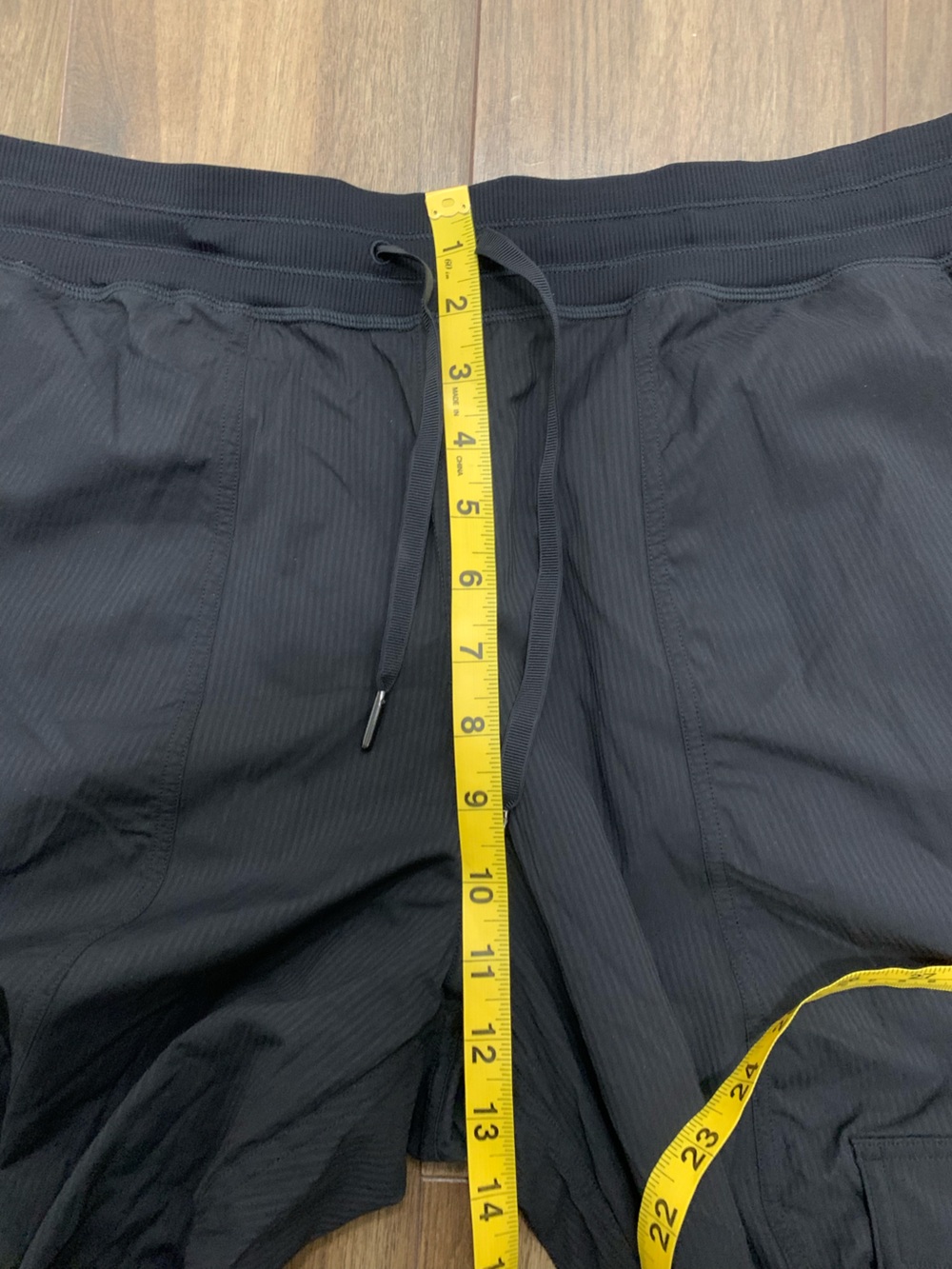 Lululemon Dance Studio Cargo Jogger Relaxed-Fit Mid-Rise black size L (2 of 2) - Picture 9 of 16